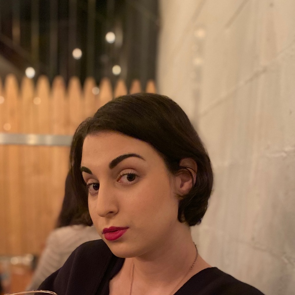 Meet your Posher, Elizabeth